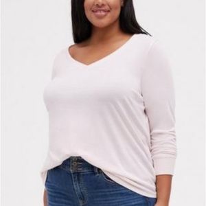 Girlfriend Signature Jersey V-Neck Long Sleeve Tee by Torrid in 4X